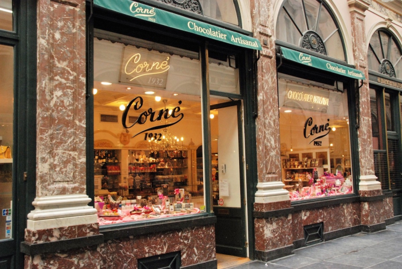 chocolaterie-ST MARTIN VESUBIE-min_chocolate_chocolaterie_shop_luxury_chic_gallery_brussels_belgium-558146